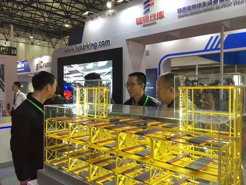 隆翔云庫——車展展覽設(shè)計(jì) 隆翔云庫——車展展覽設(shè)計(jì)