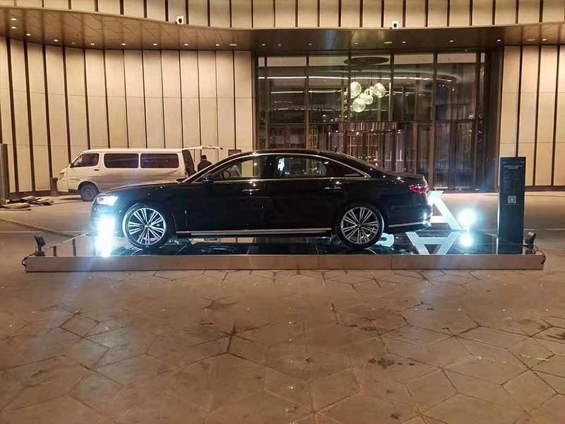 奔馳——商場(chǎng)展廳設(shè)計(jì)裝修 奔馳——商場(chǎng)展廳設(shè)計(jì)裝修