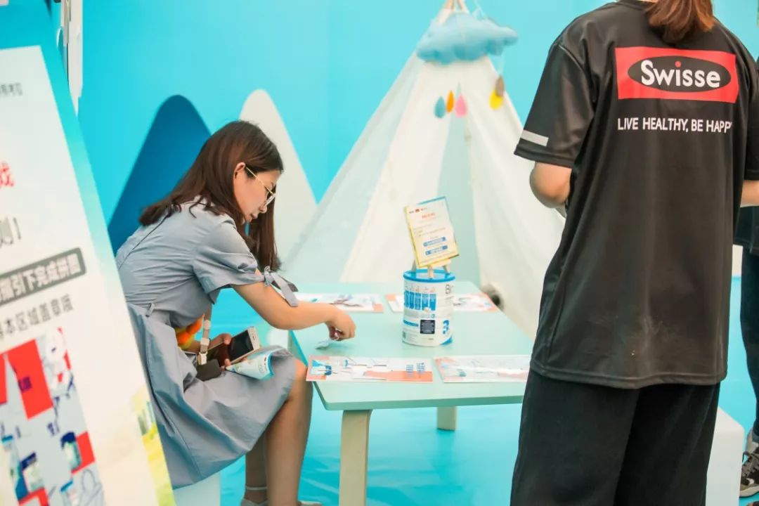 健合集團—快閃店設(shè)計搭建 健合集團—快閃店設(shè)計搭建